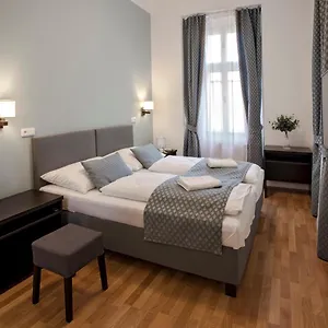 Corto Old Town Hotel Prag